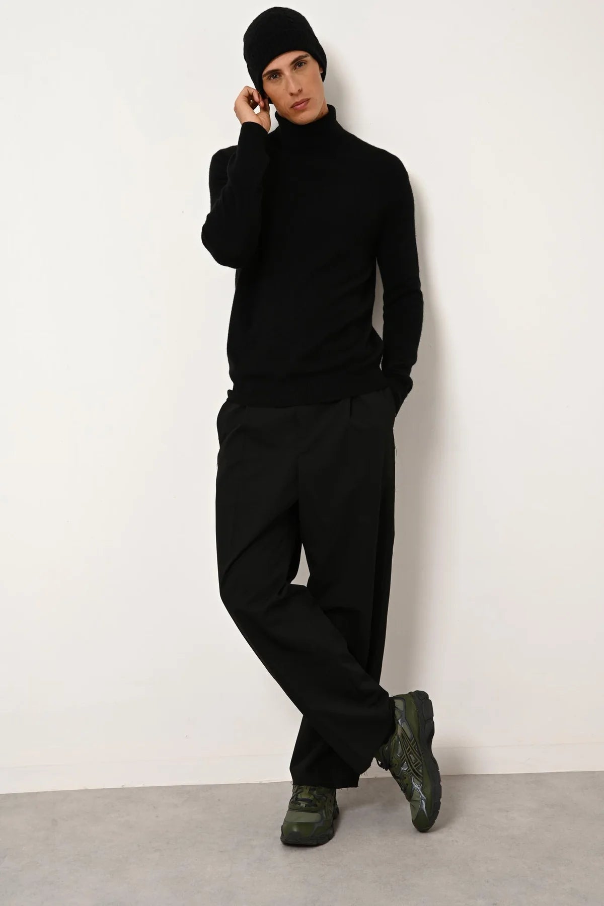 Roll-Neck Jumper - Connor - Black