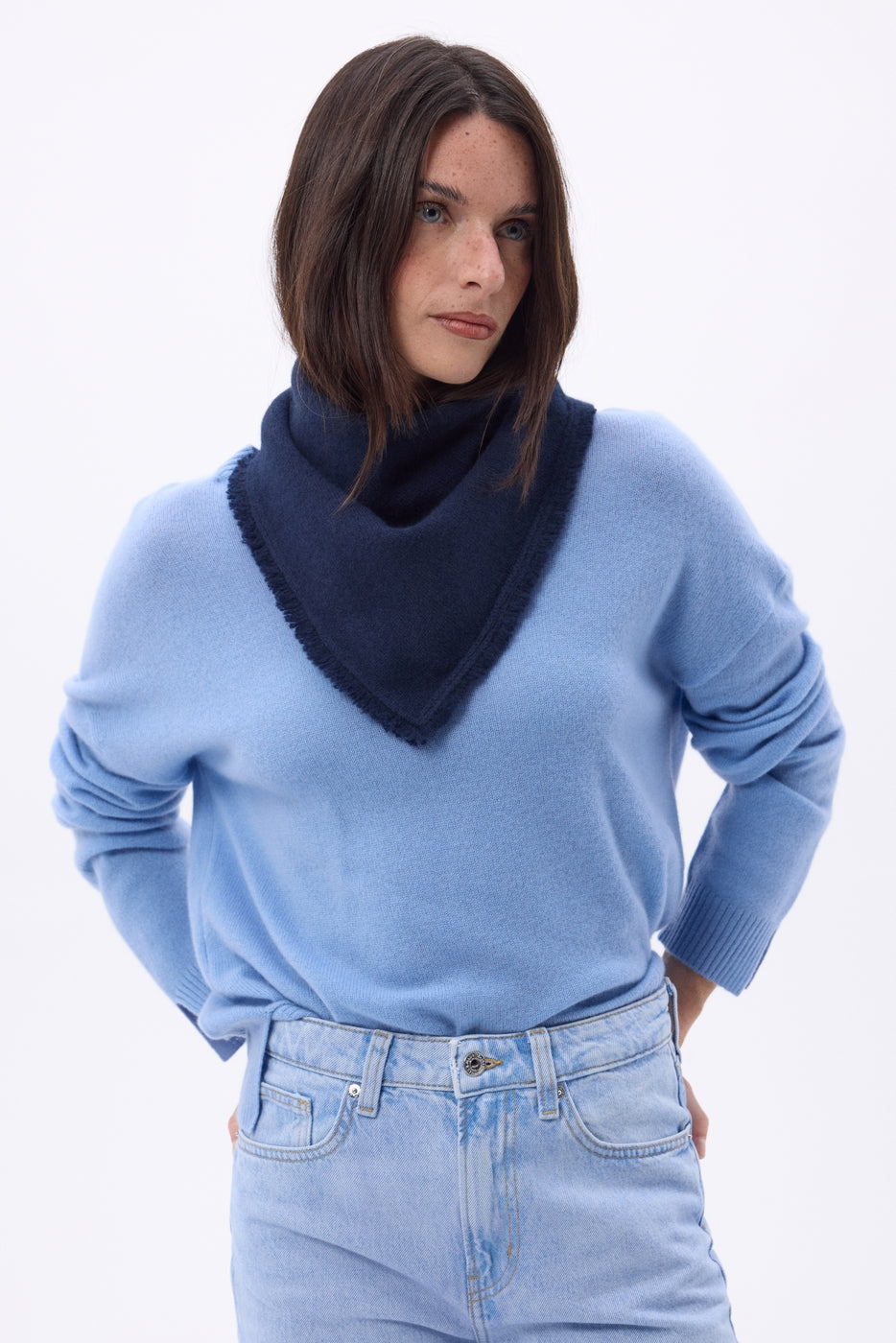 Bufanda bandana triangular lisa Cozy - Azul marino - Mujer