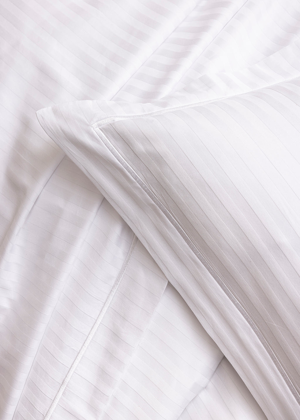 Taie D'Oreiller "Prestige" - 100% Satin De Coton Peigné Avec Fines Rayures - Blanc