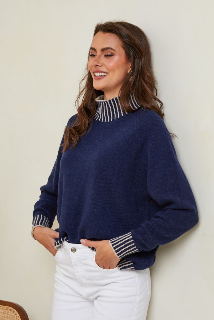 Pull Csepreg - Marine