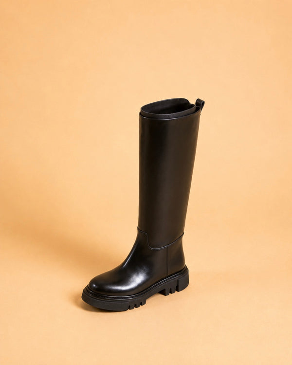 Bota alta Fireboot de piel de cordero negra