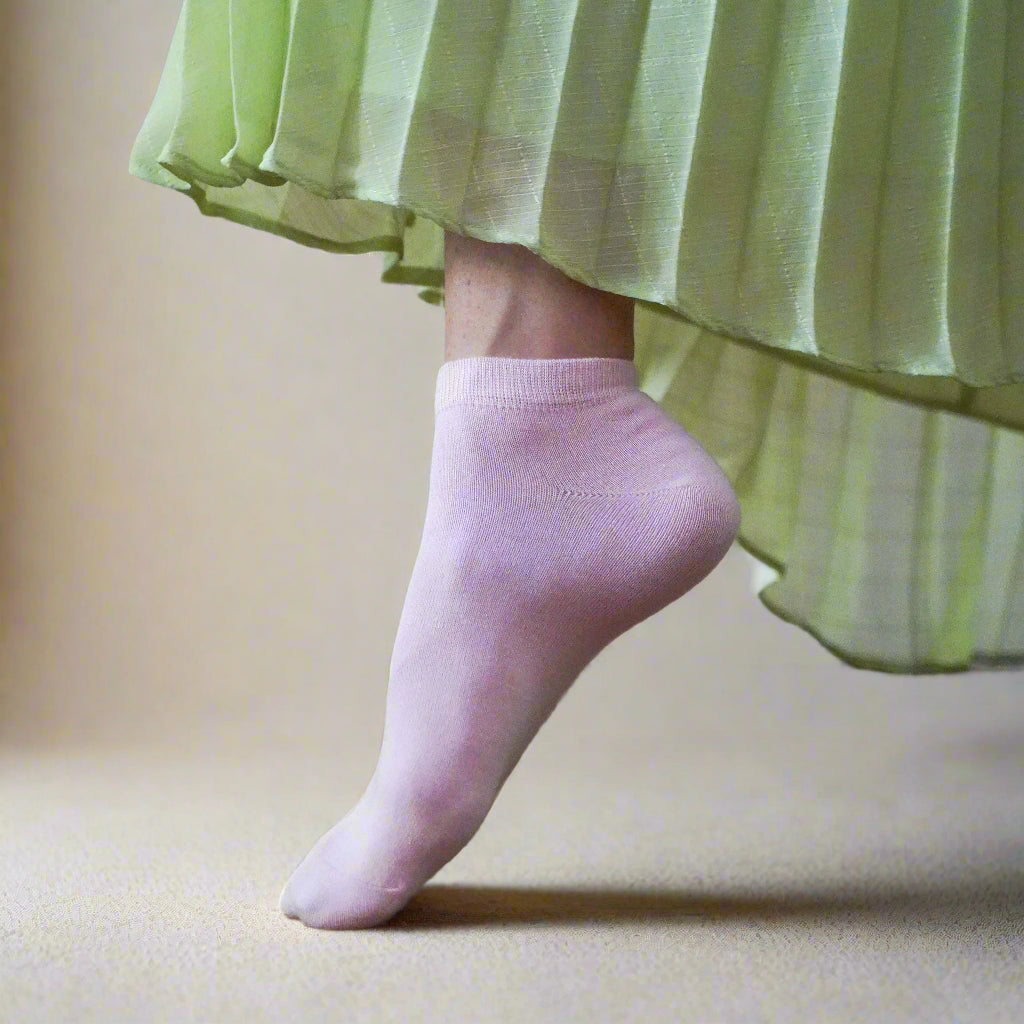 Einfarbige Sneakersocken - Bonbonrosa