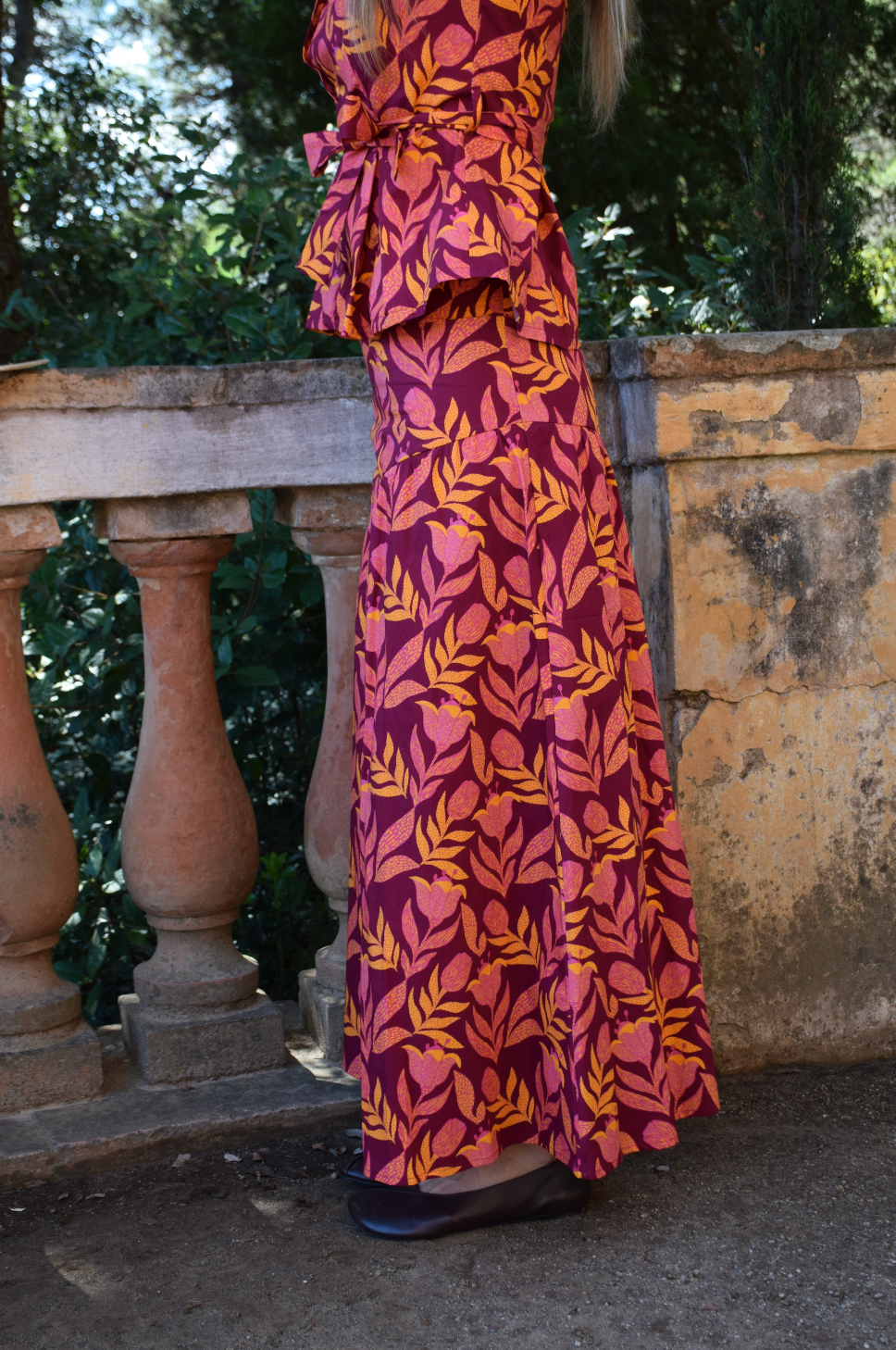 Beth Flowers Skirt Burgundy