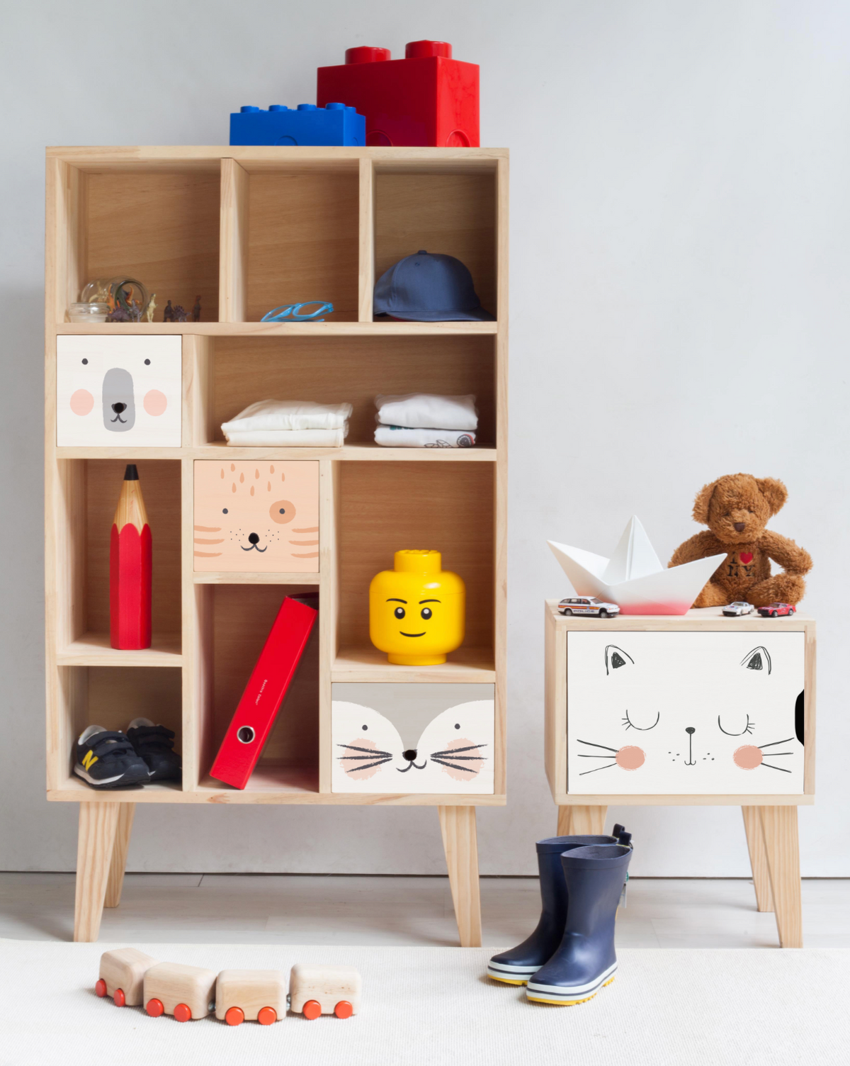 Montessori Bedside Table - Natural "Cat"