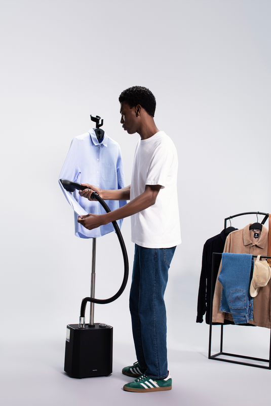 Upright Garment Steamer - Sonia - Black