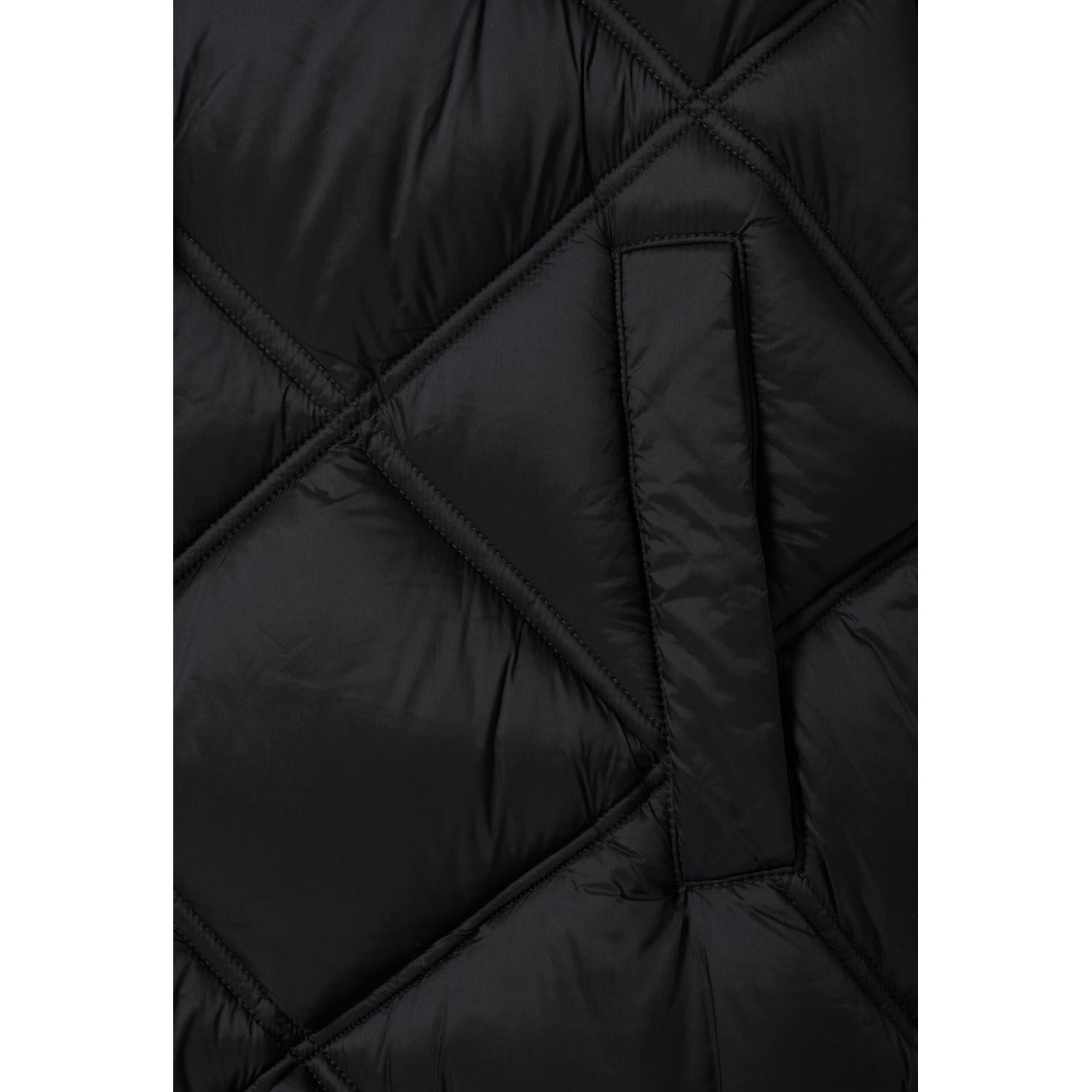 Chaqueta larga acolchada con capucha