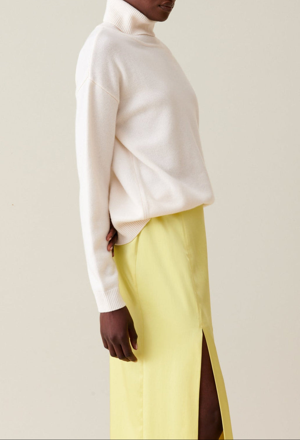 Claudie Pierlot - Cuello Vuelto 100% Cachemira