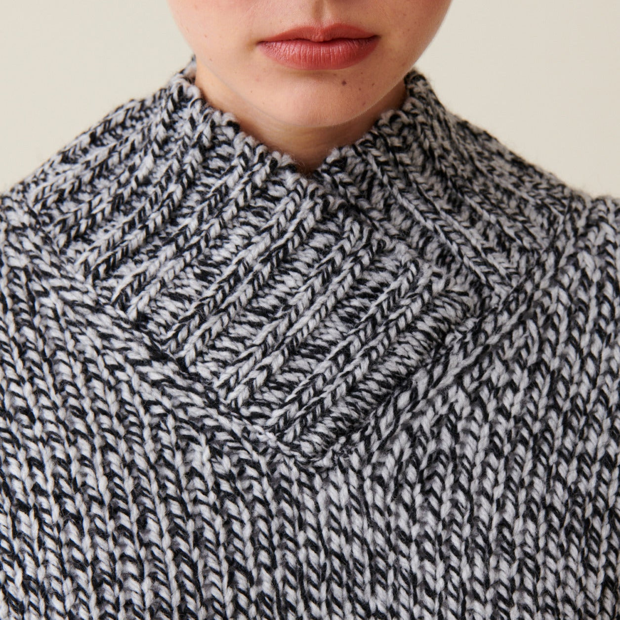 Pull Grosse Maille Col V Gris
