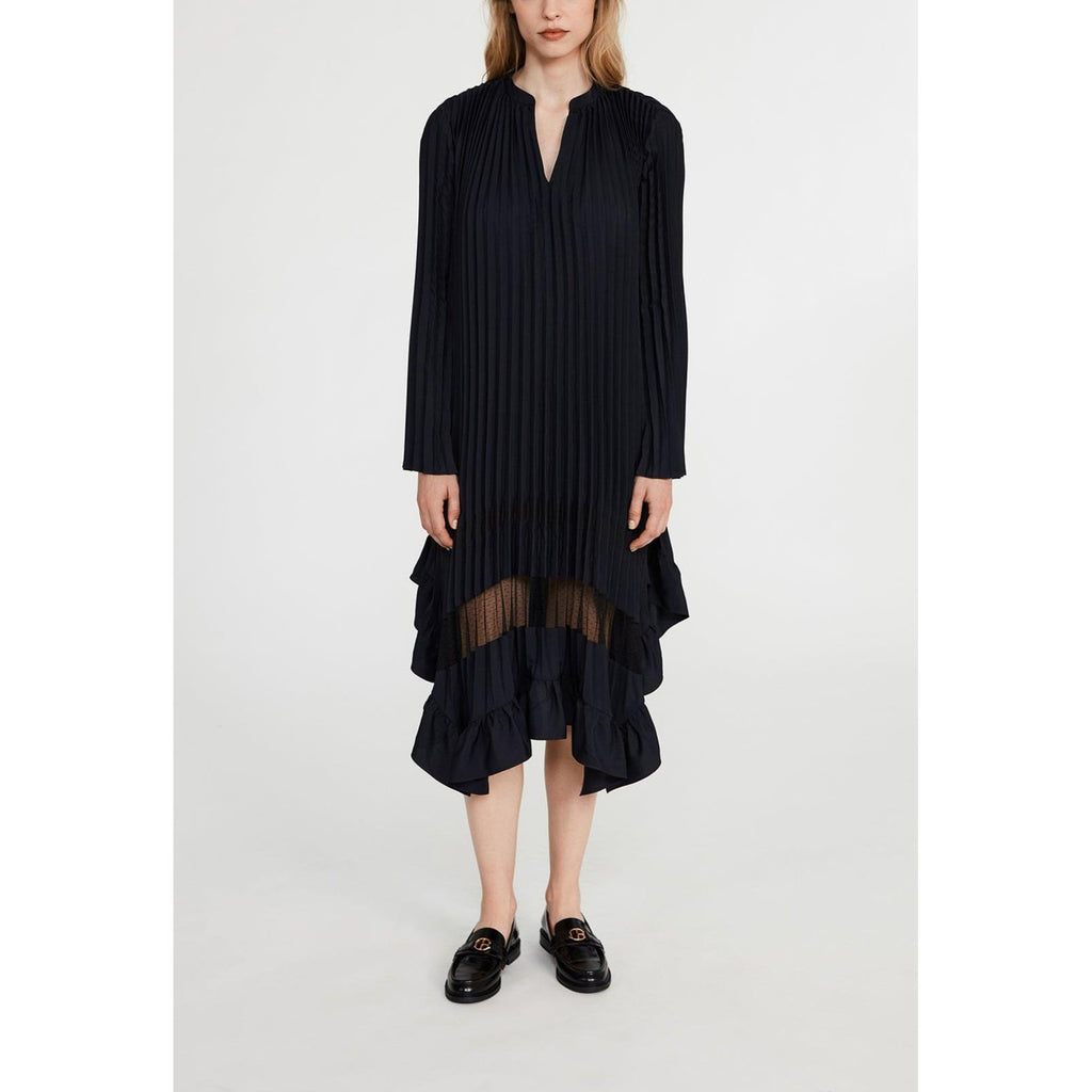 Robe Plissée À Volant