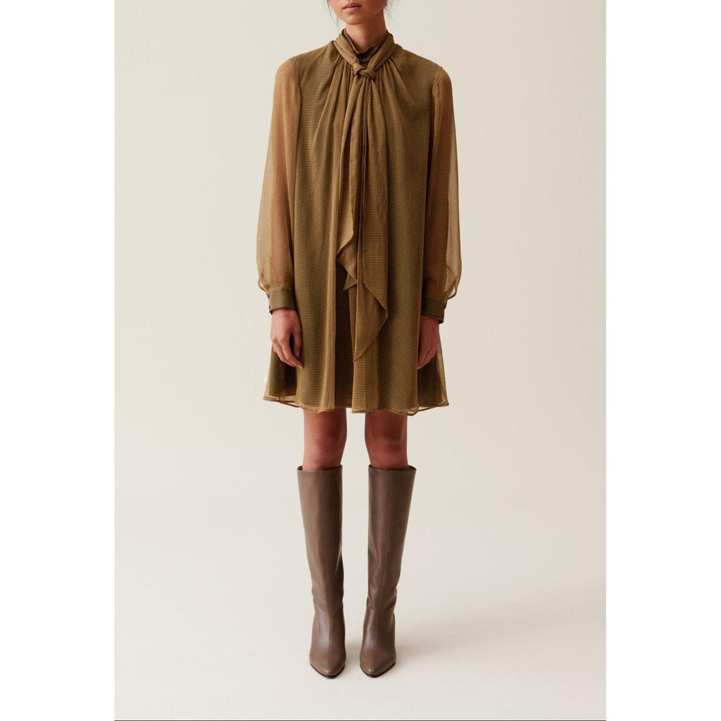 Robe Fluide Col Lavallière