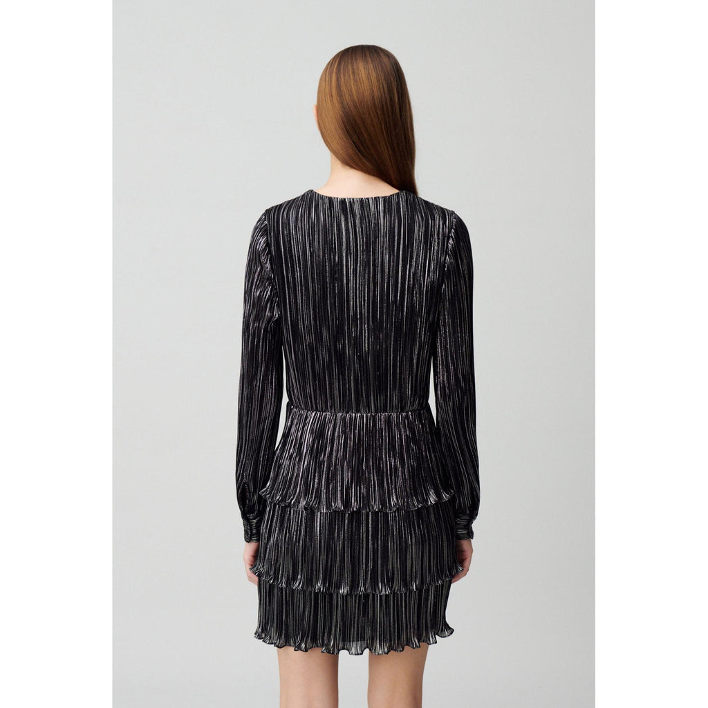 Robe Argentée Courte À Volants