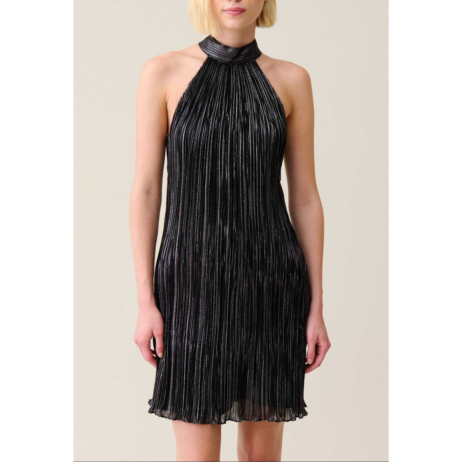 Vestido Corto Plisado Plateado