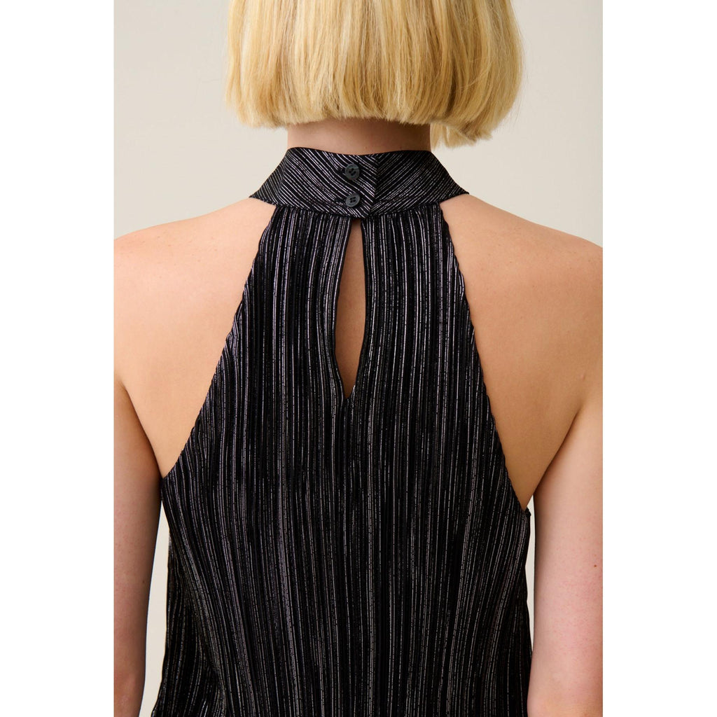 Vestido Corto Plisado Plateado