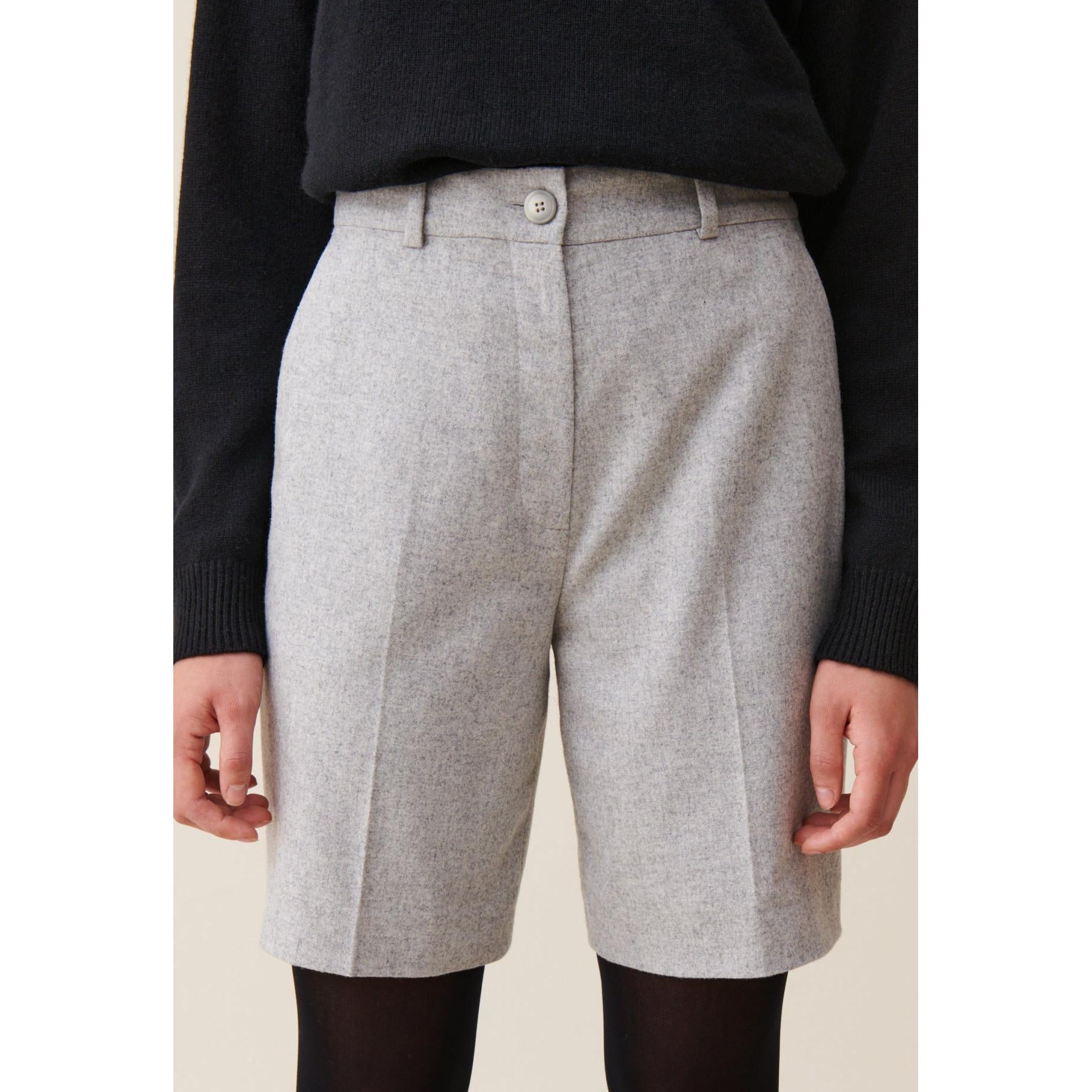 Bermuda Droit Gris Clair