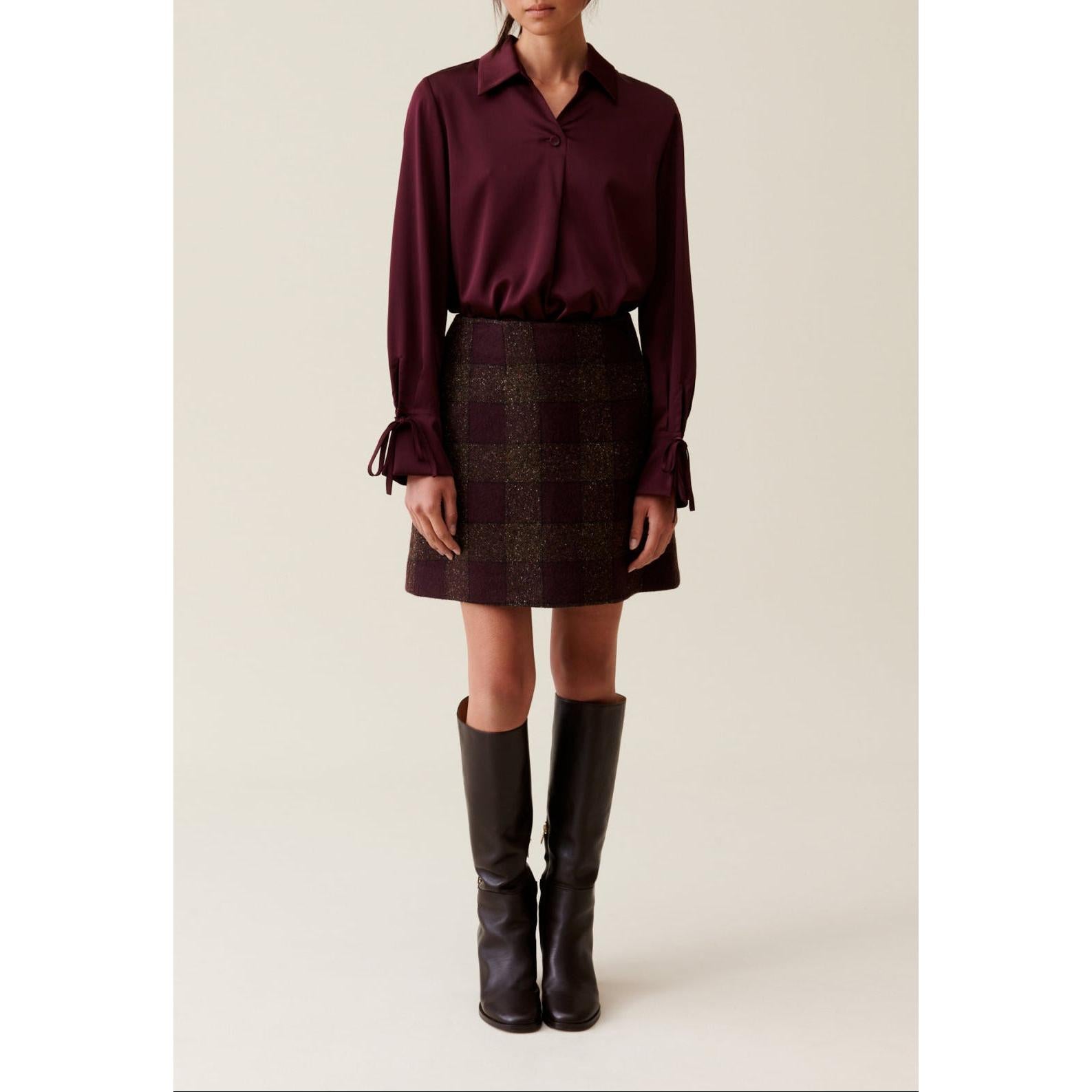 Fluid Blouse with Open Collar