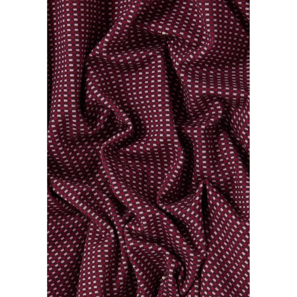 Top ajustado con cuello alzado