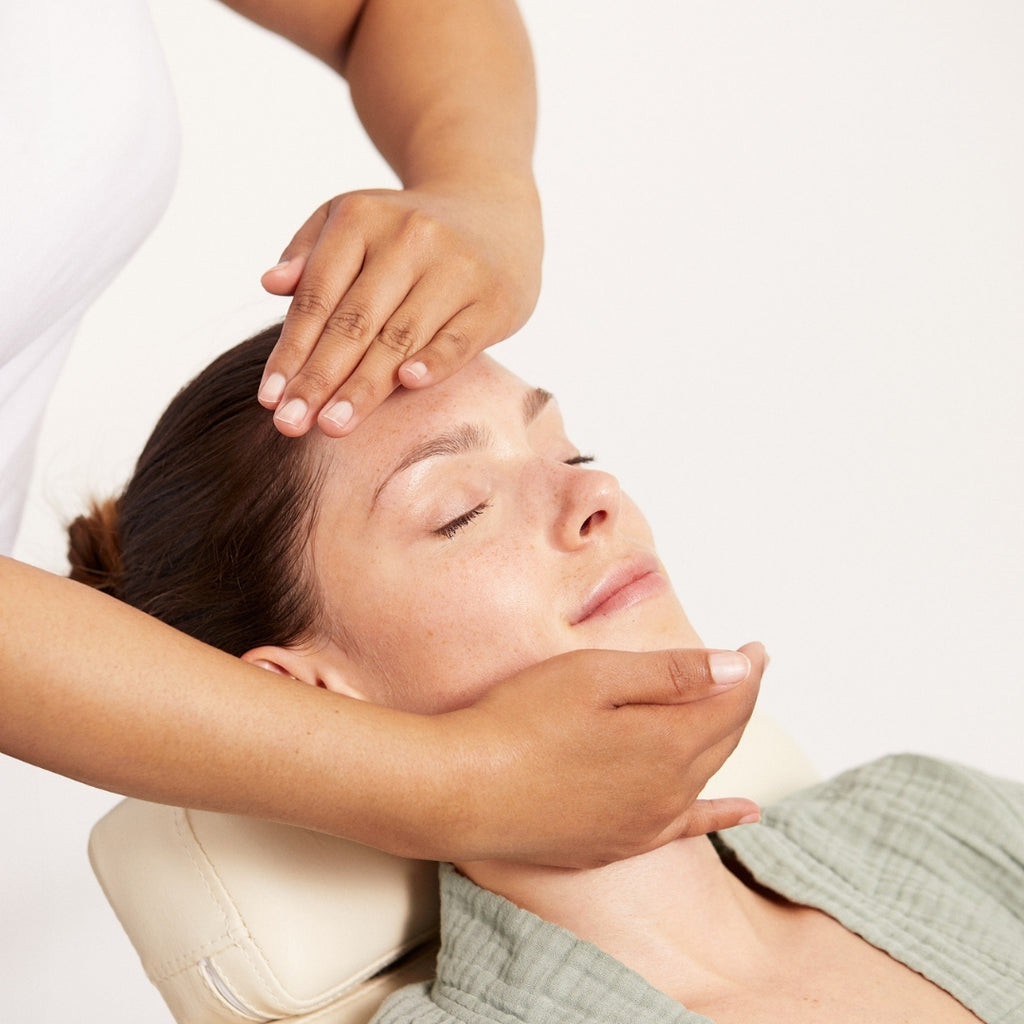 Hydrafacial® & Kobido Massage 30 Mins – Radiance & Deep Relaxation