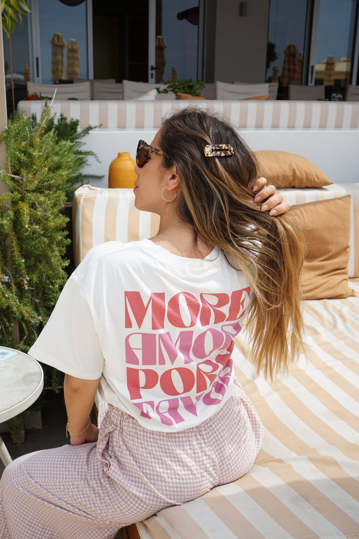 Tee-shirt More Amor Por Favor