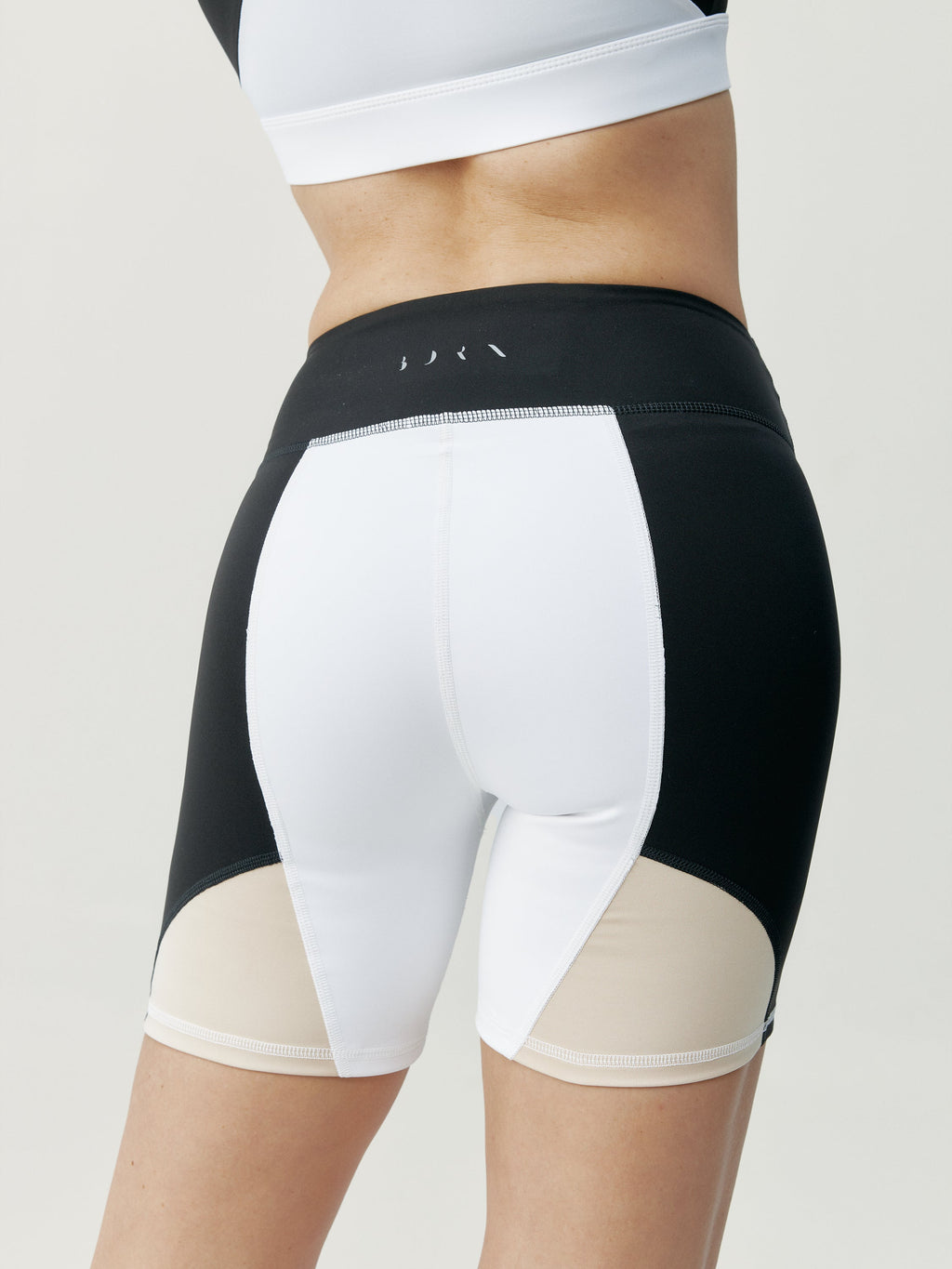 Short Darana - Negro/Blanco/Beige - Mujer