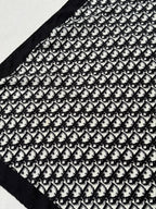 Pañuelo Christian Dior – Modelo Monograma Negro