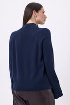 Jersey de cuello alto con botones diagonales - Azul marino - Mujer