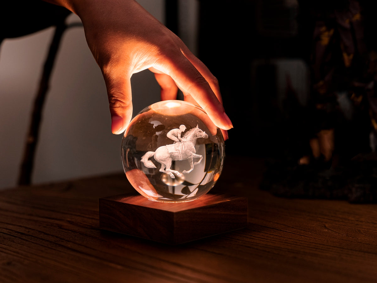 Lampka Amber Crystal – Wyścigi konne