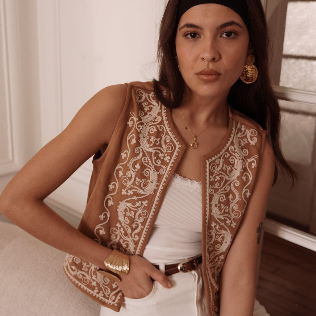 Velaya vest
