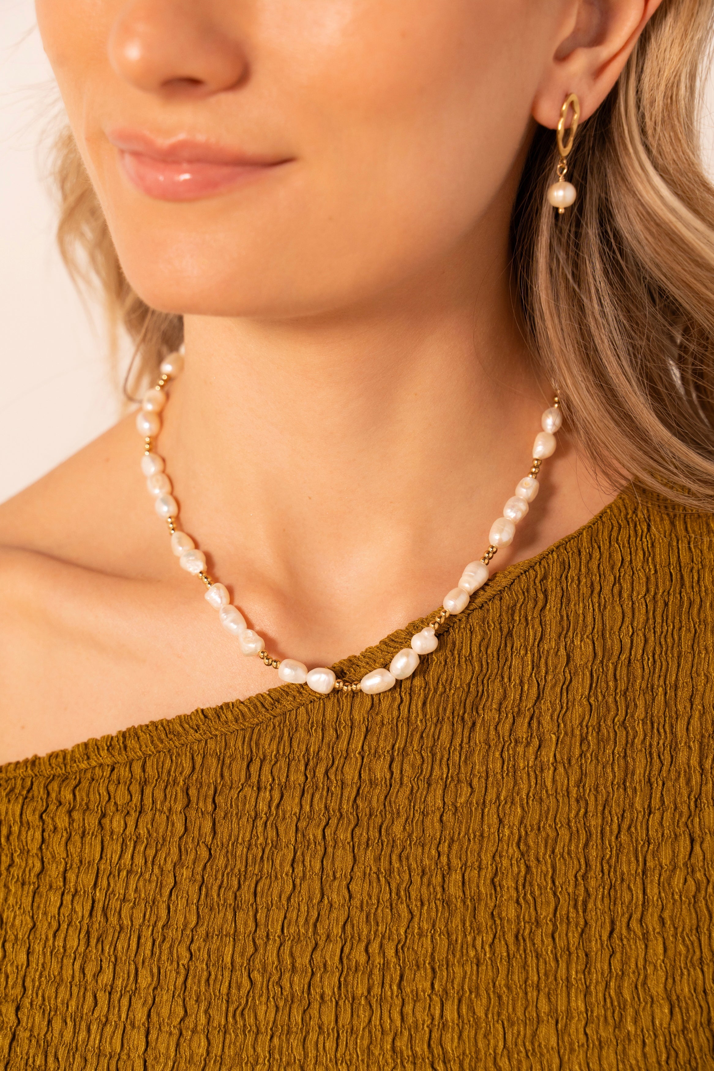 Coralia necklace