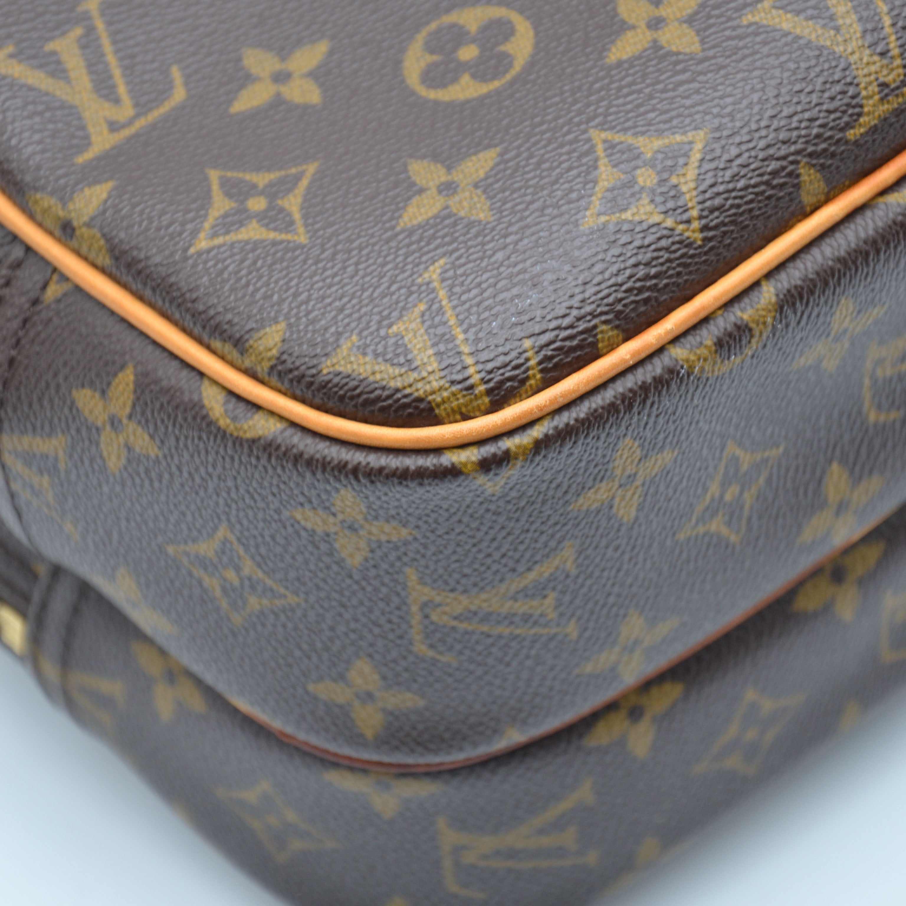 Louis Vuitton Reporter Monogramme