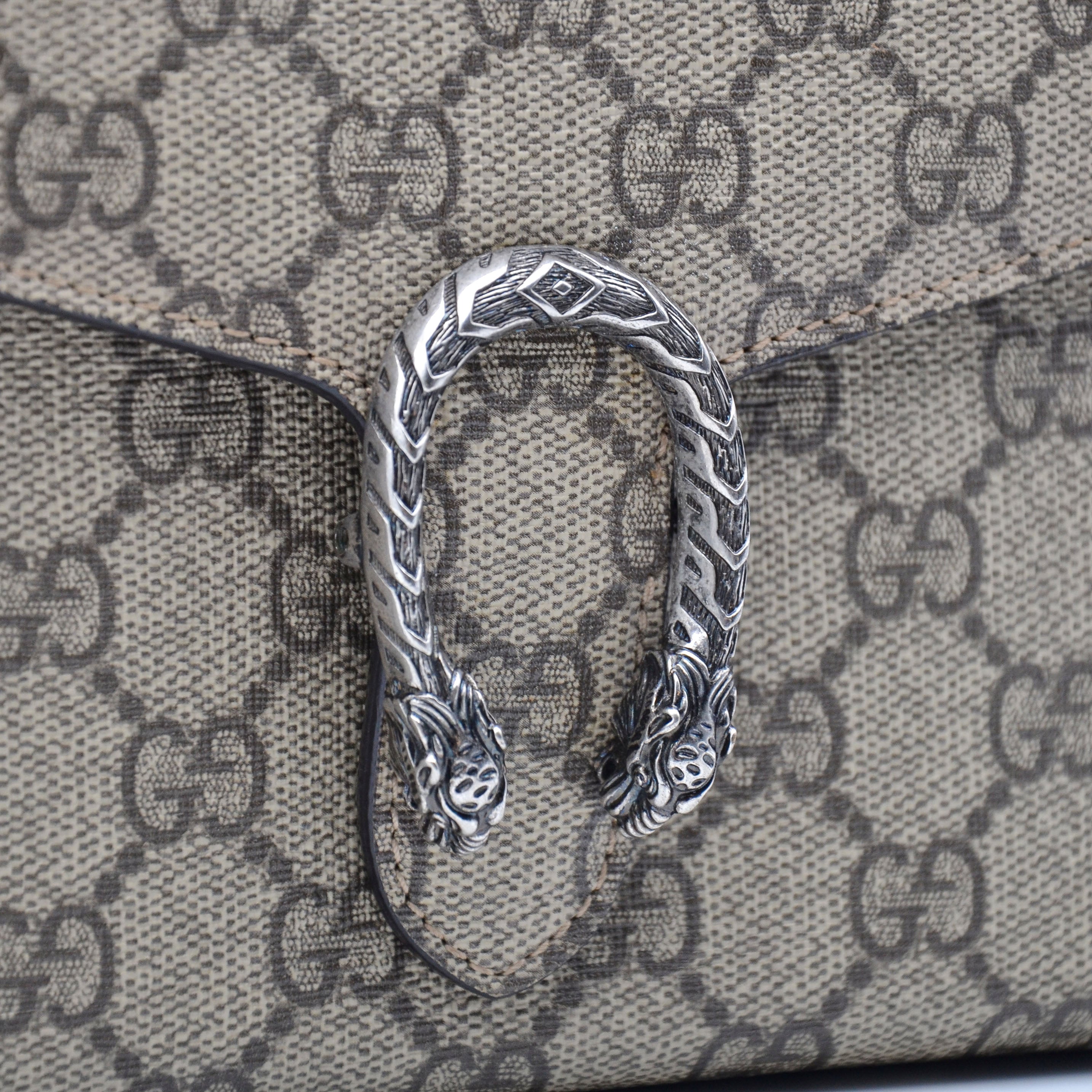 Cartera Gucci Dionysus Con Cadena Gg Supreme
