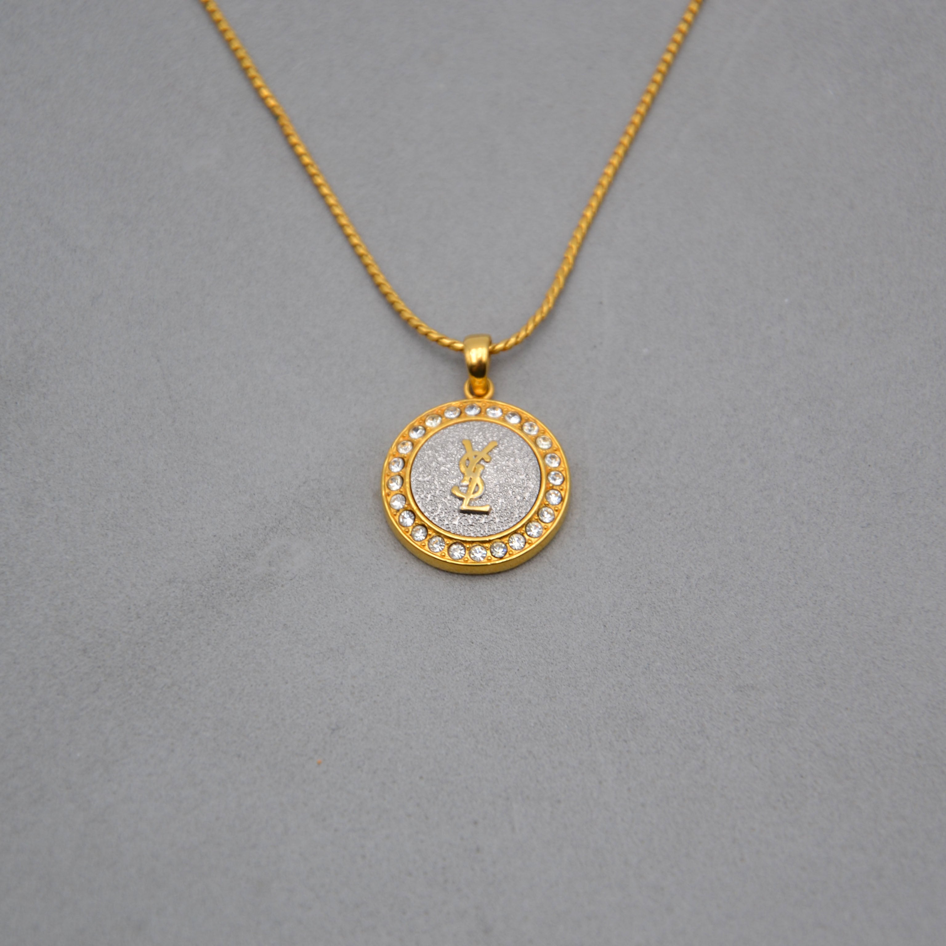 Collier Yves Saint Laurent Vintage