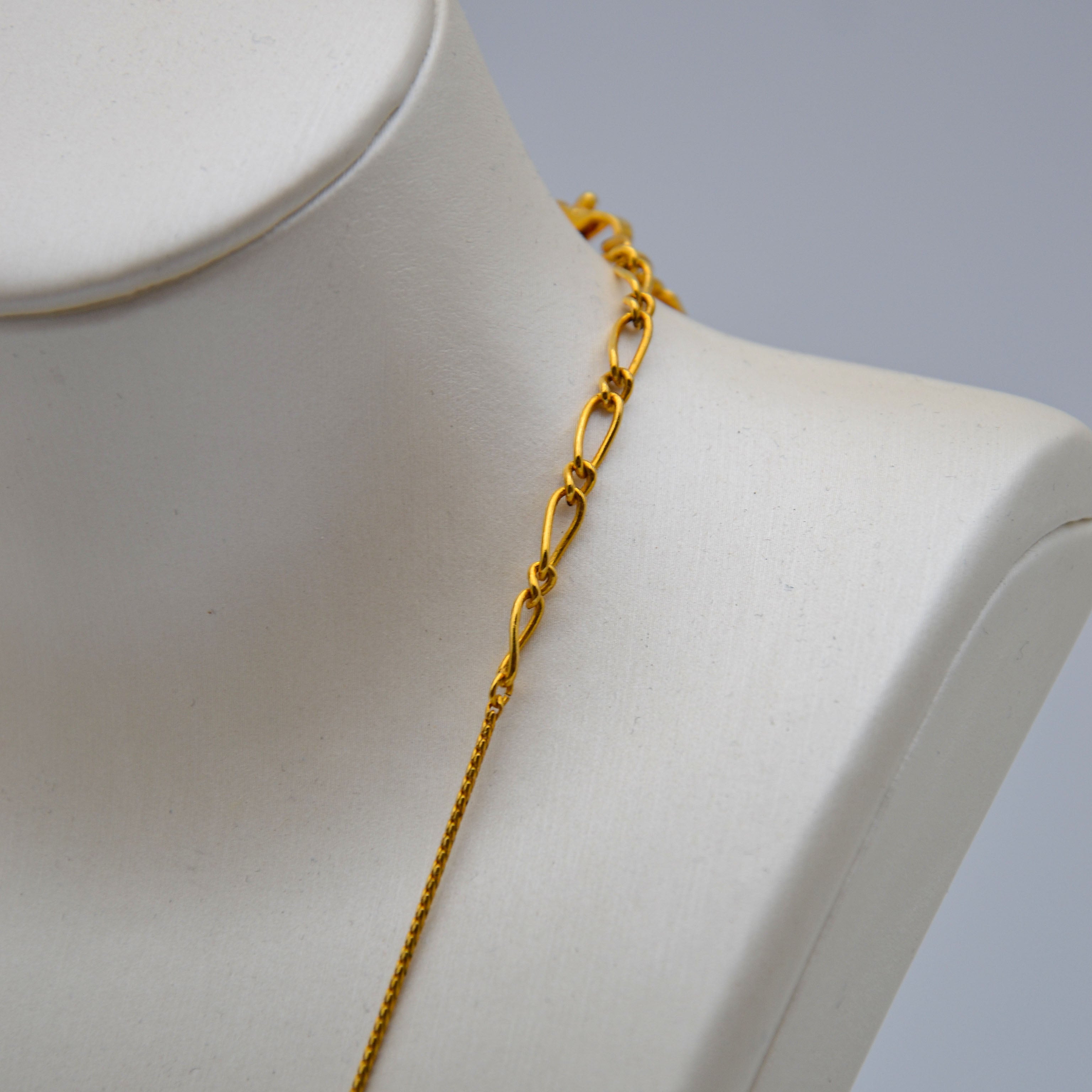 Collier Yves Saint Laurent Vintage