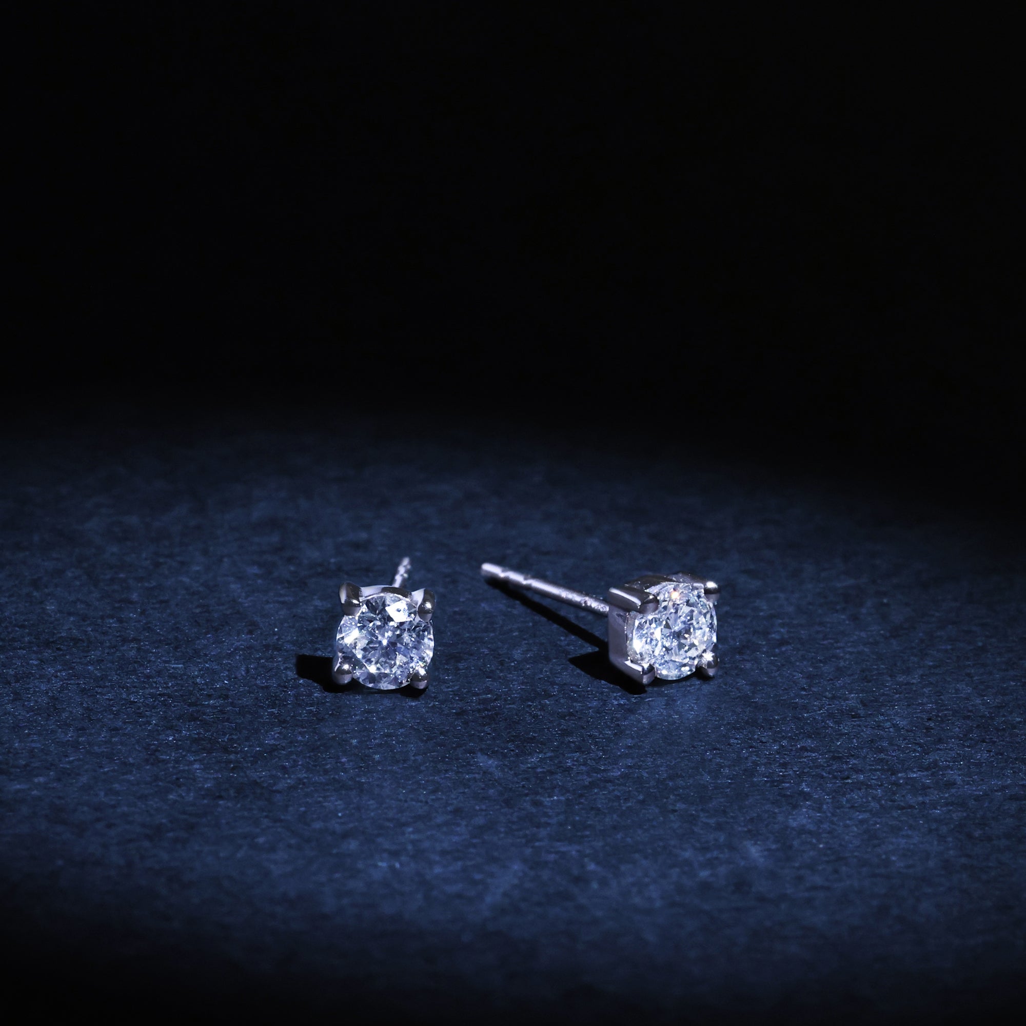 "Eternelle" Earrings D0.50Ct/2 - 750/1000 White Gold