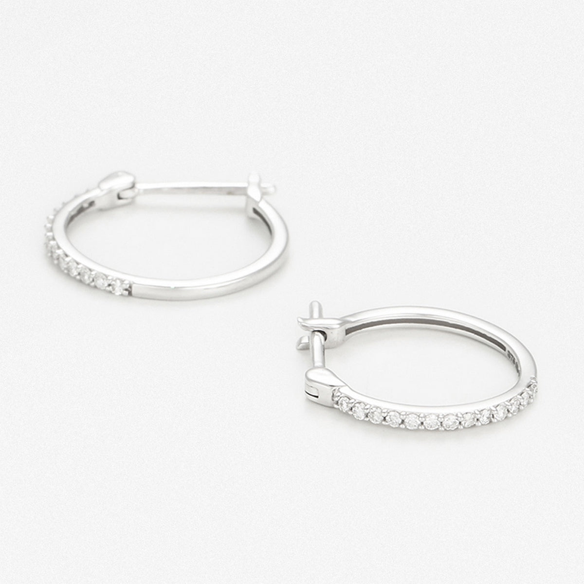 Boucles D'Oreilles "Créoles Sublimes" Diamants 0,10Ct/26