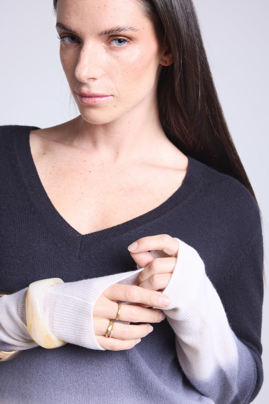 Jersey de cuello en V dip dye Ebene - Negro - Mujer