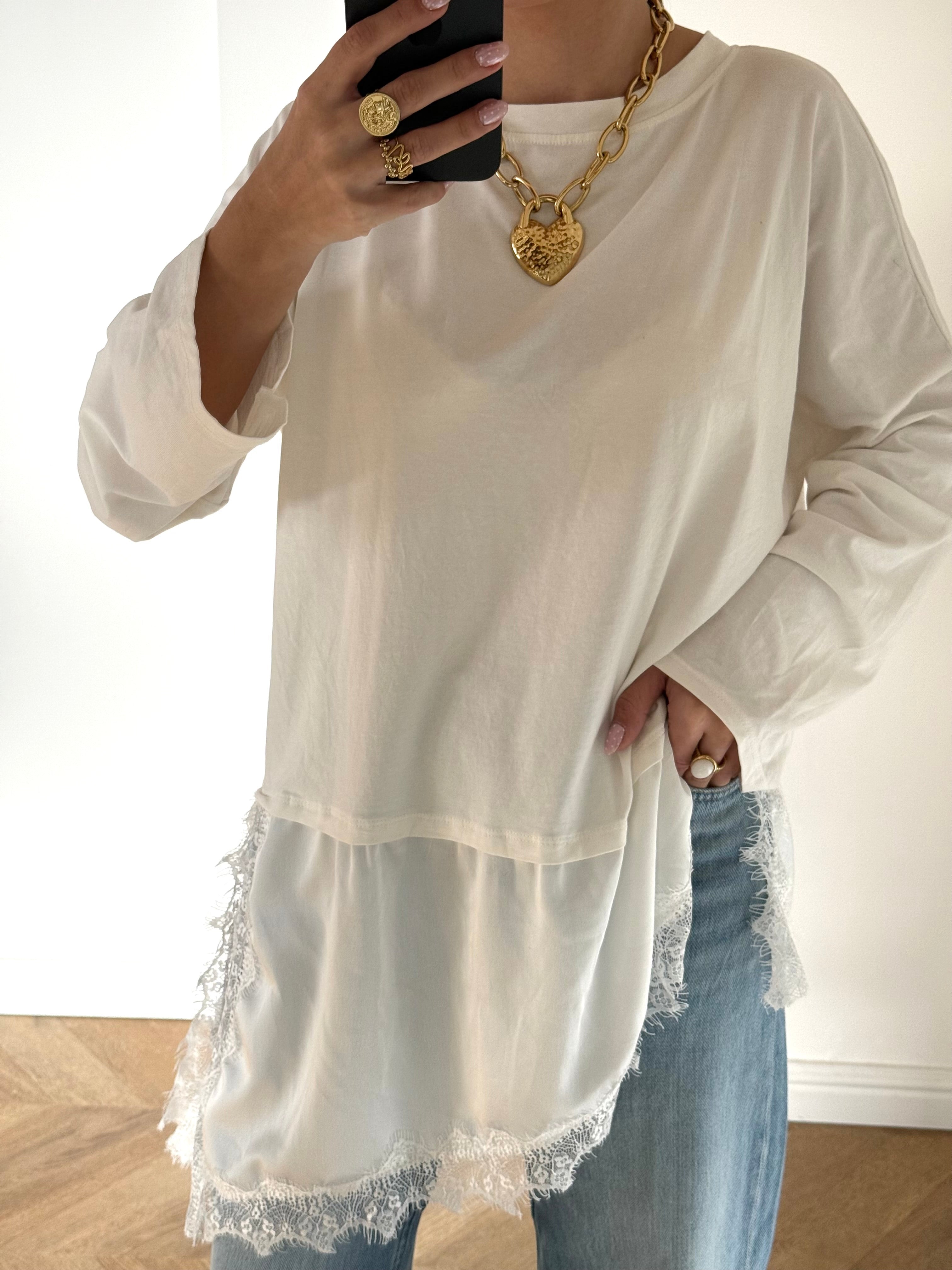 T-Shirt | Alena White