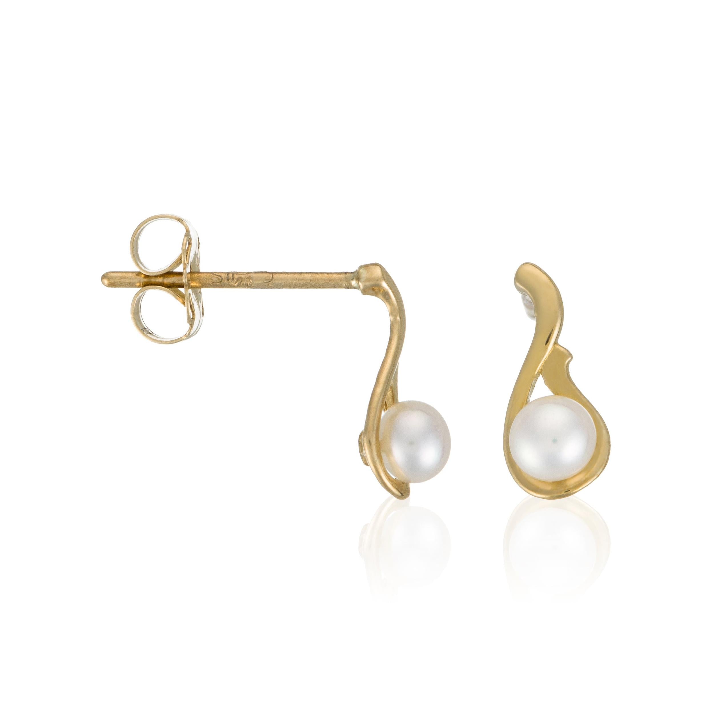 “Pearl Drop” Earrings 375/1000 Yellow Gold White Pearl