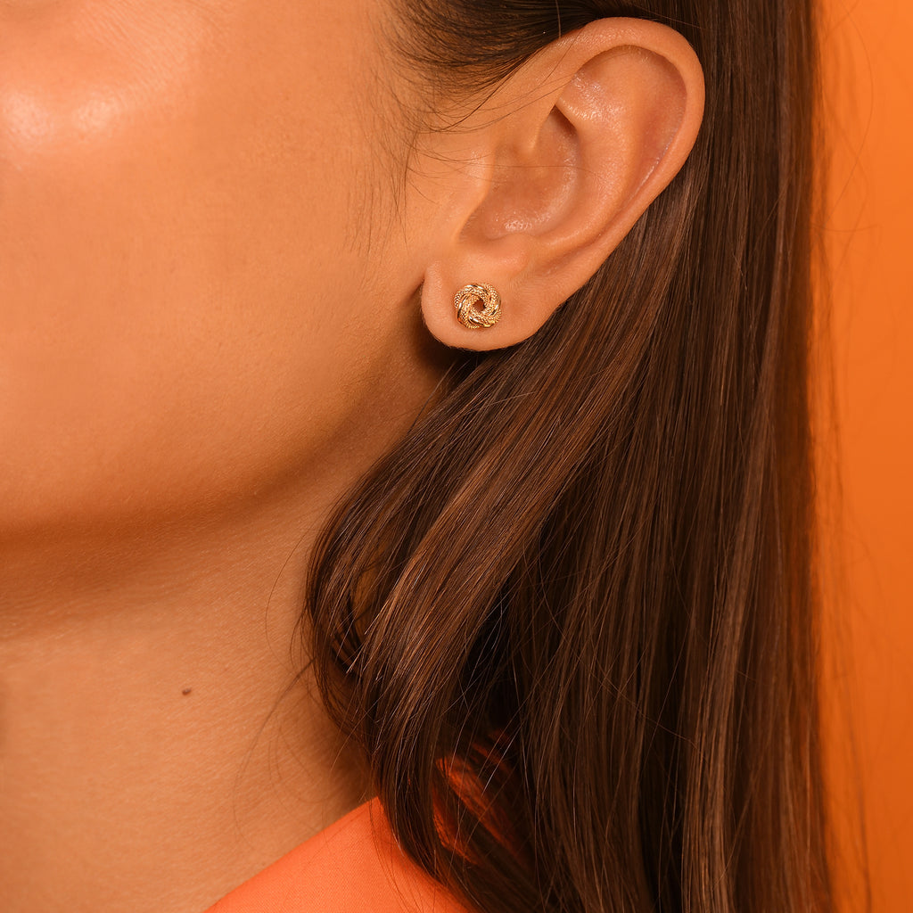 “8 Mm Twisted Knot” Earrings – 375/1000 Yellow Gold
