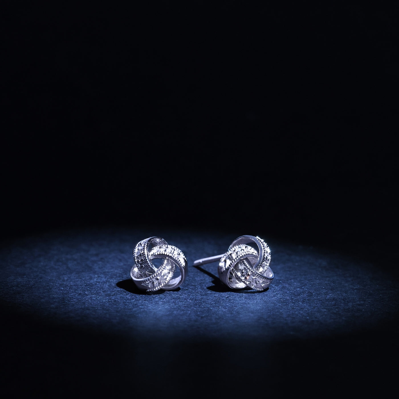 Pendientes "Joli Noeud" D0.02Ct/6 - Oro blanco 375/1000