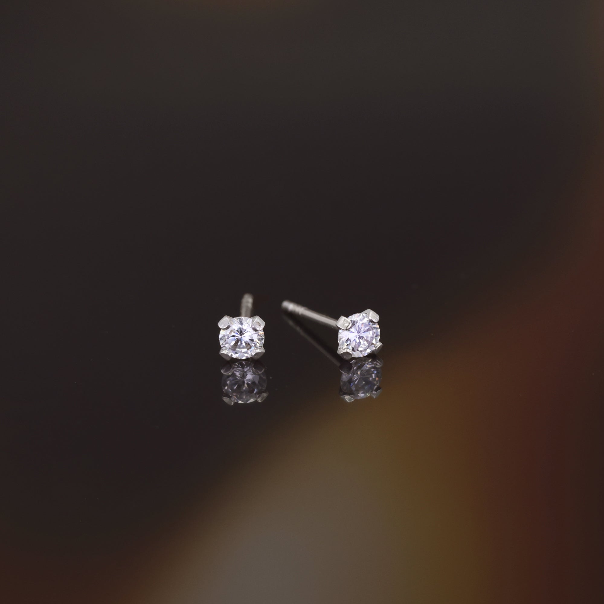“Simply You 3Mm” 375/1000 White Gold And Zirconium Earrings