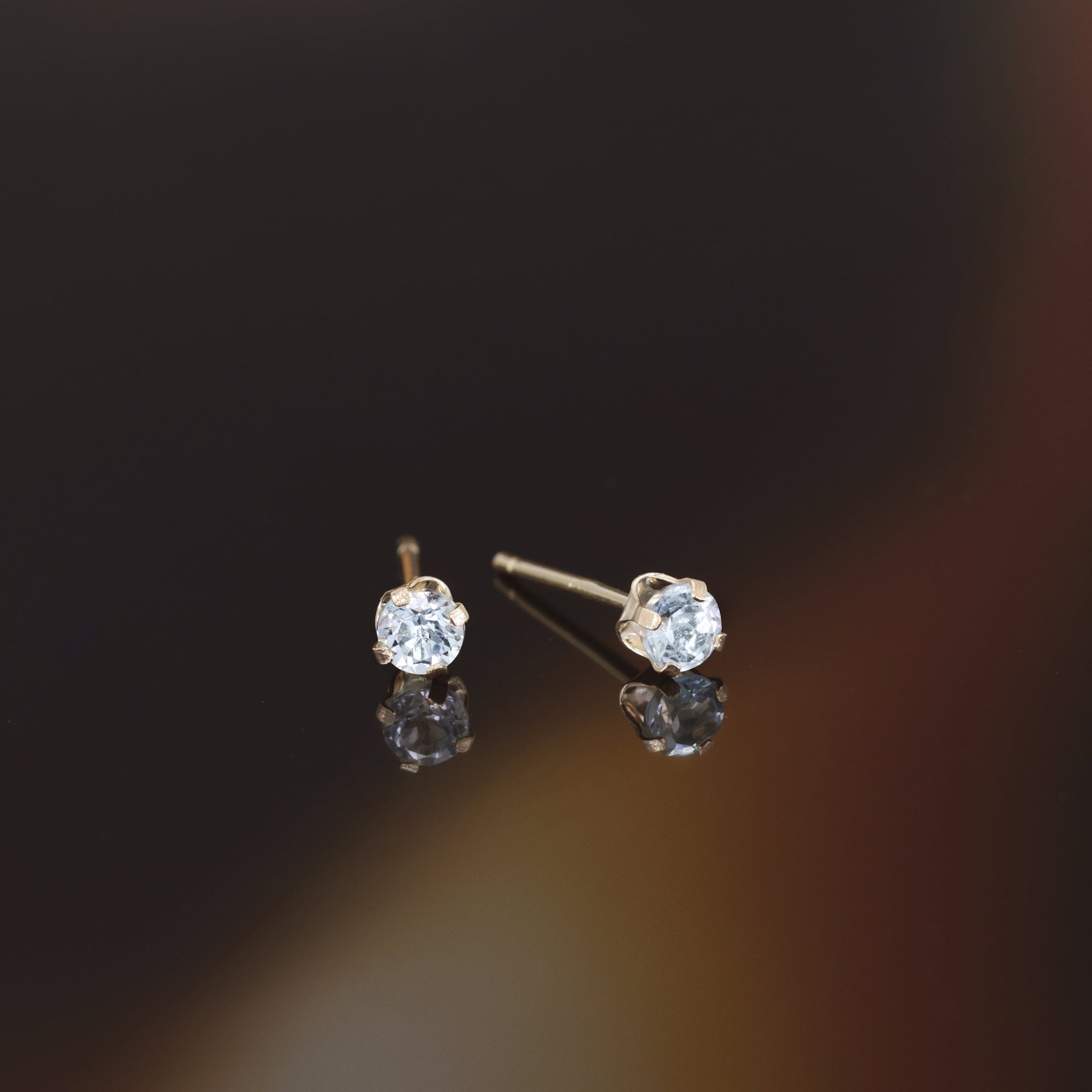 “3Mm Blue Topaz Chips” Earrings: 0.17Ct/2