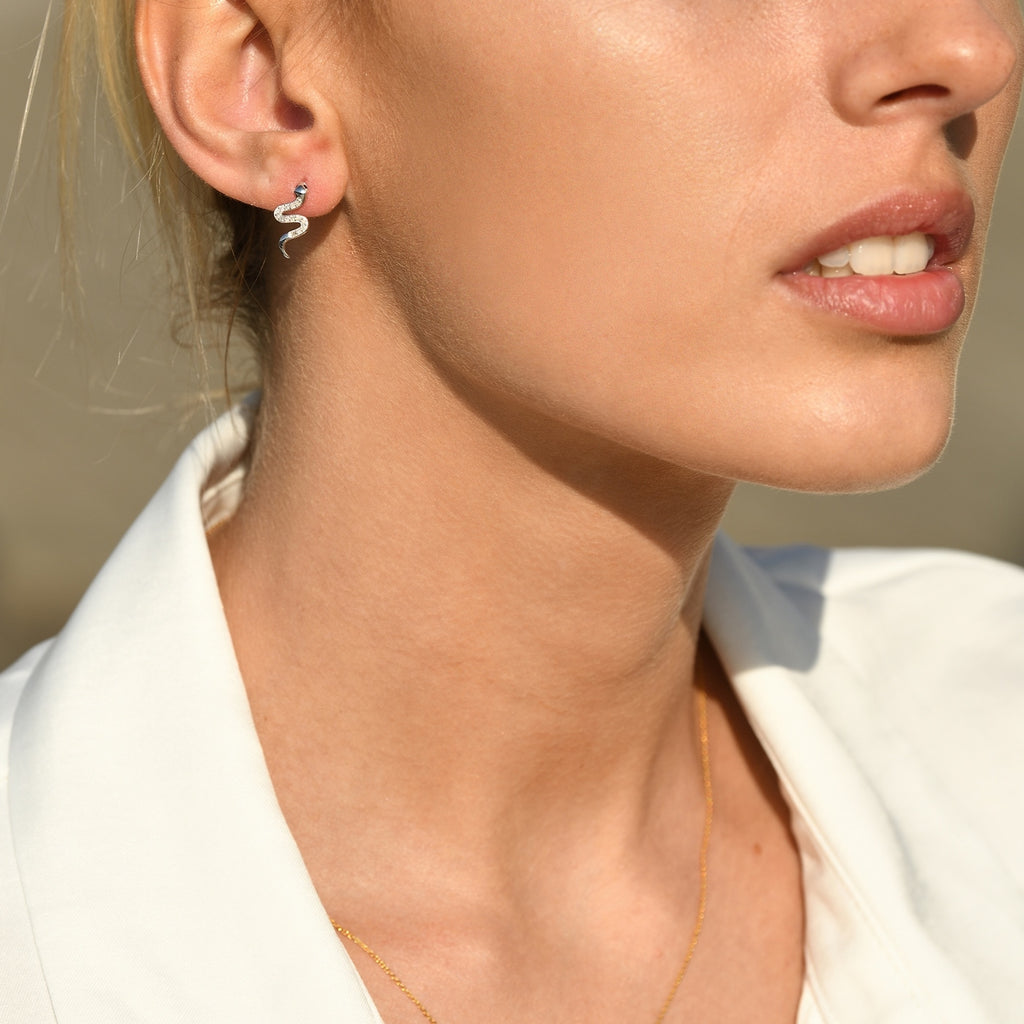 Pendientes "Saly" D 0.14/78 Zafiro 0.044/4 - Oro blanco 375/1000