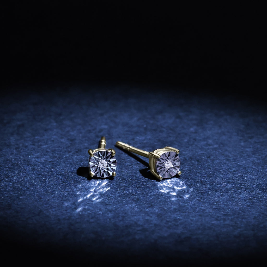 “Puce Grande Illusion” Earrings D0.01/2 – 375/1000 Yellow Gold