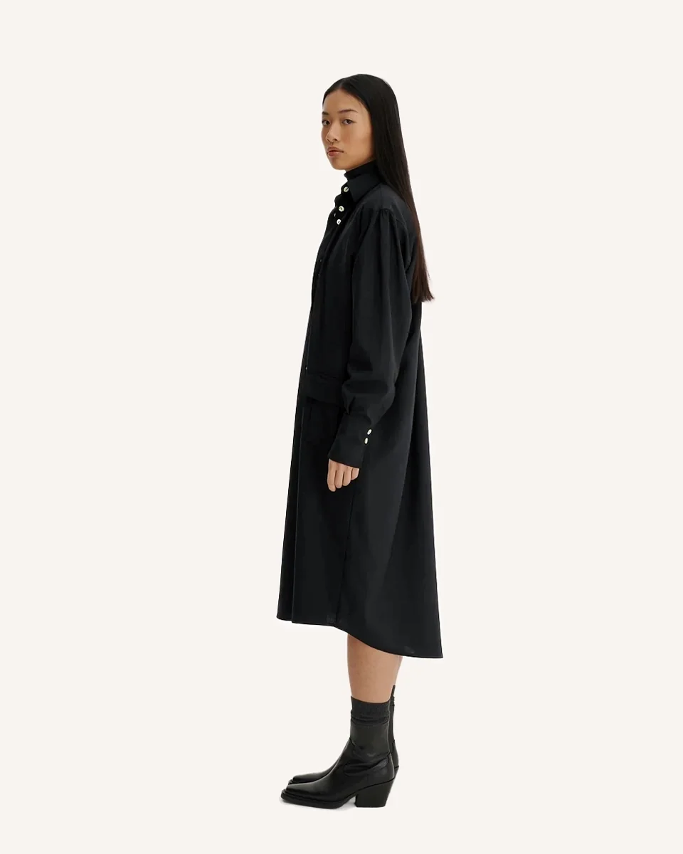 Robe Enon Black