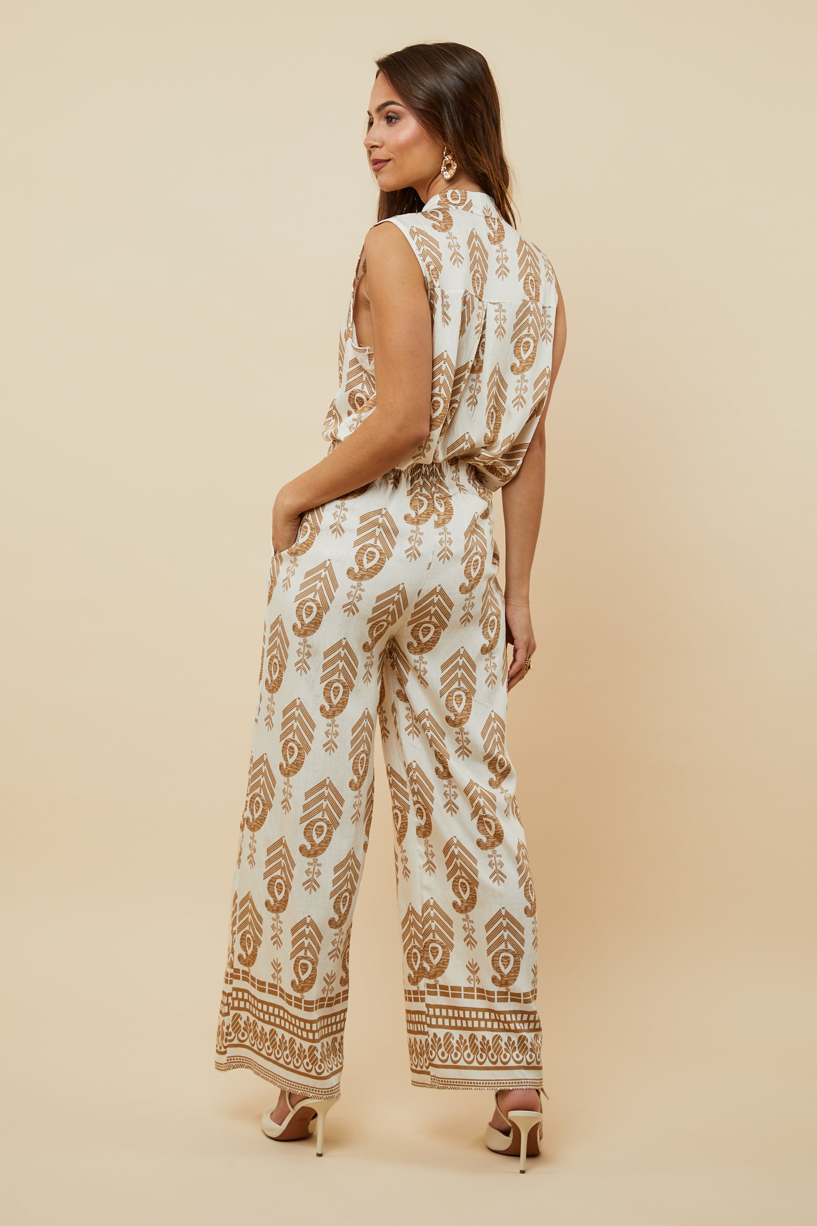 Set - Camel