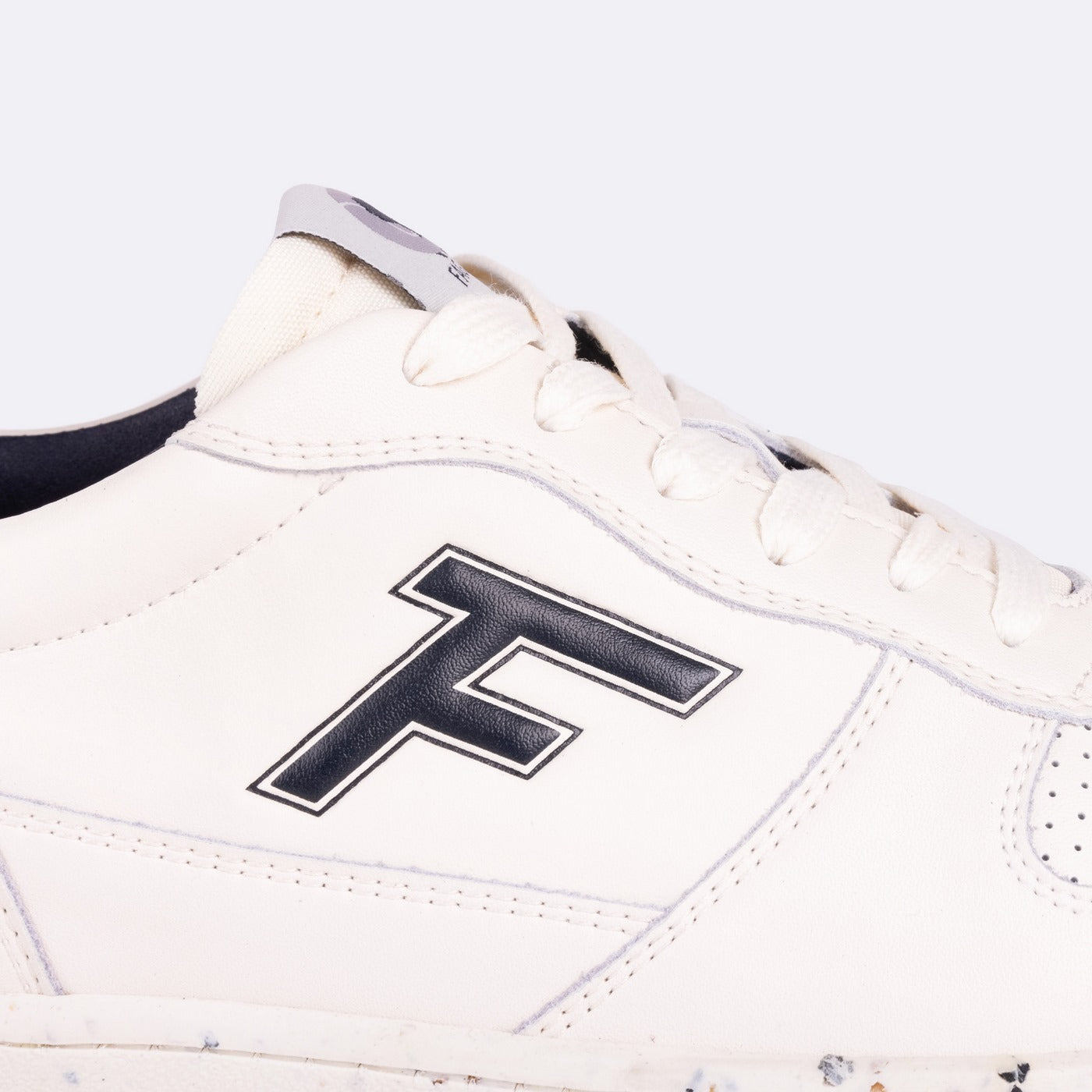 Ecru & Navy Alder Trainers - Unisex
