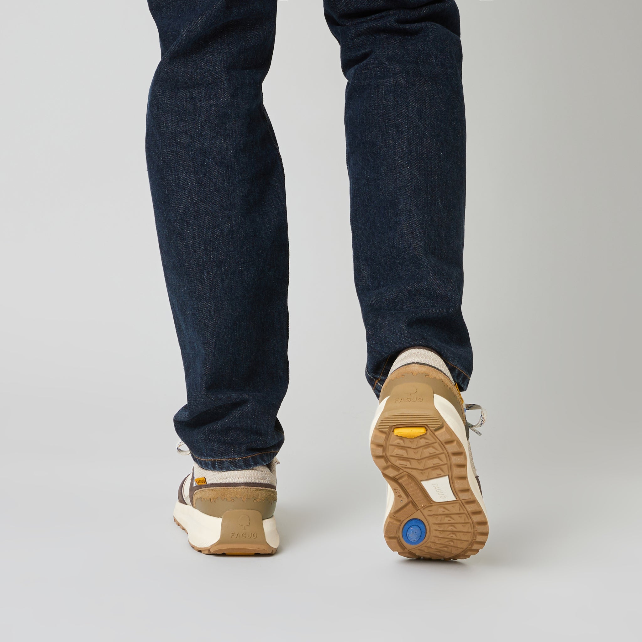 Zapatillas Running Crudas & Marrón Limwood - Unisex