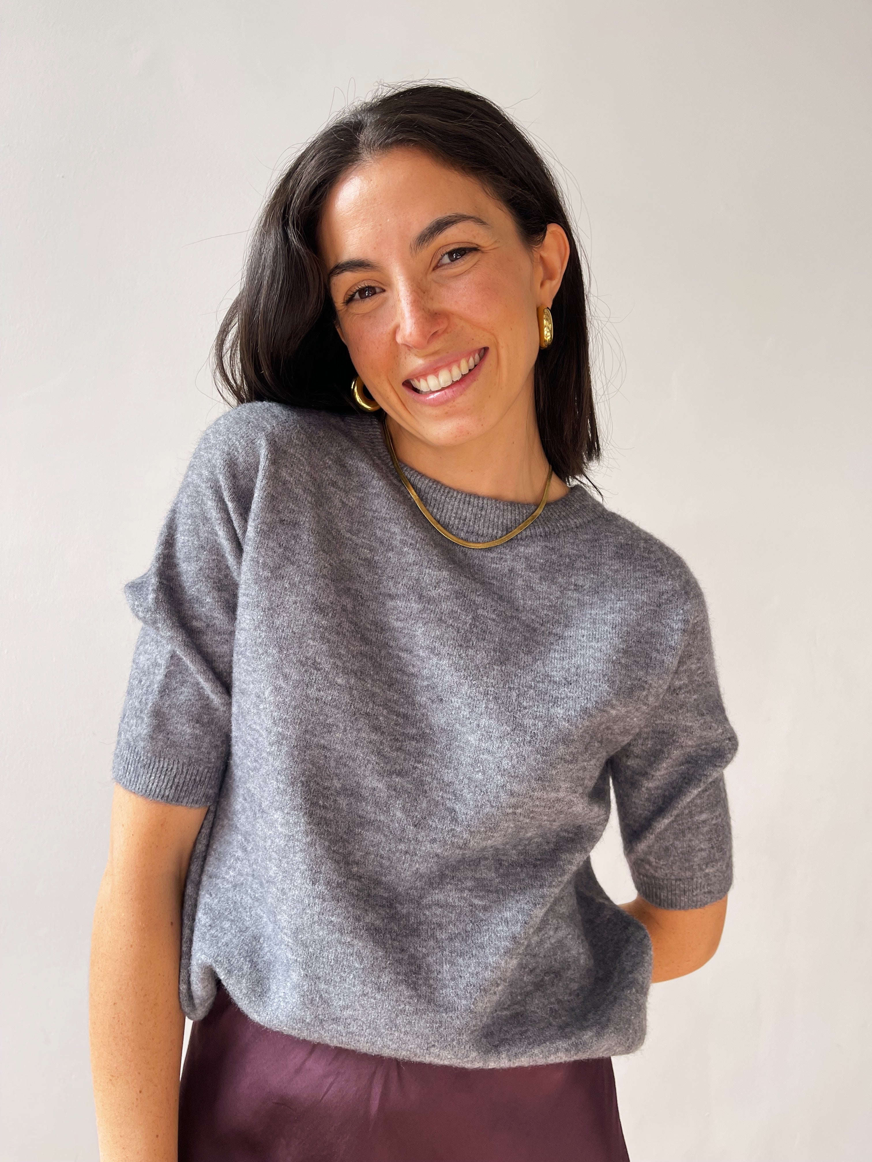Camiseta de punto gris