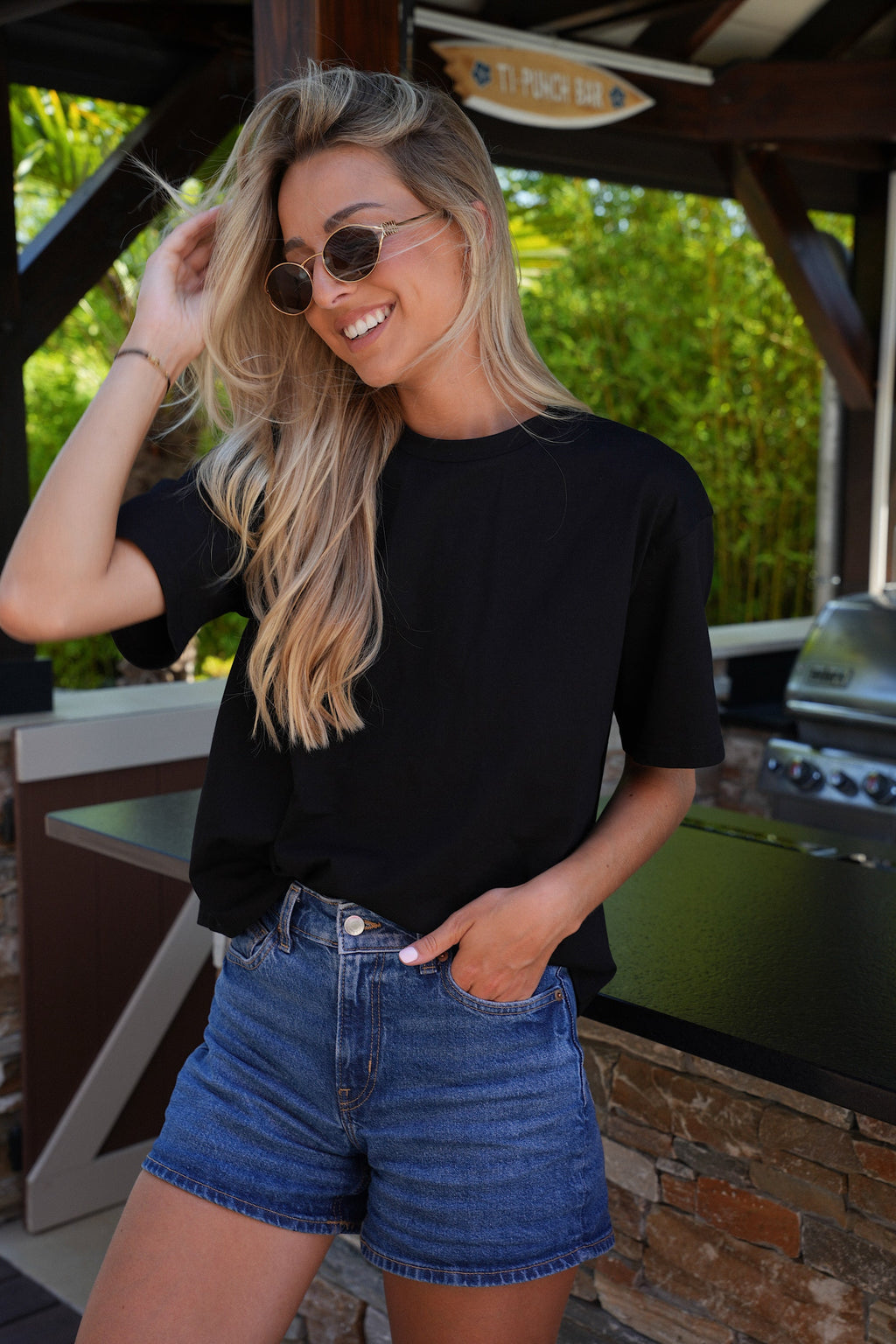 Lika Embroidered T-Shirt - Black