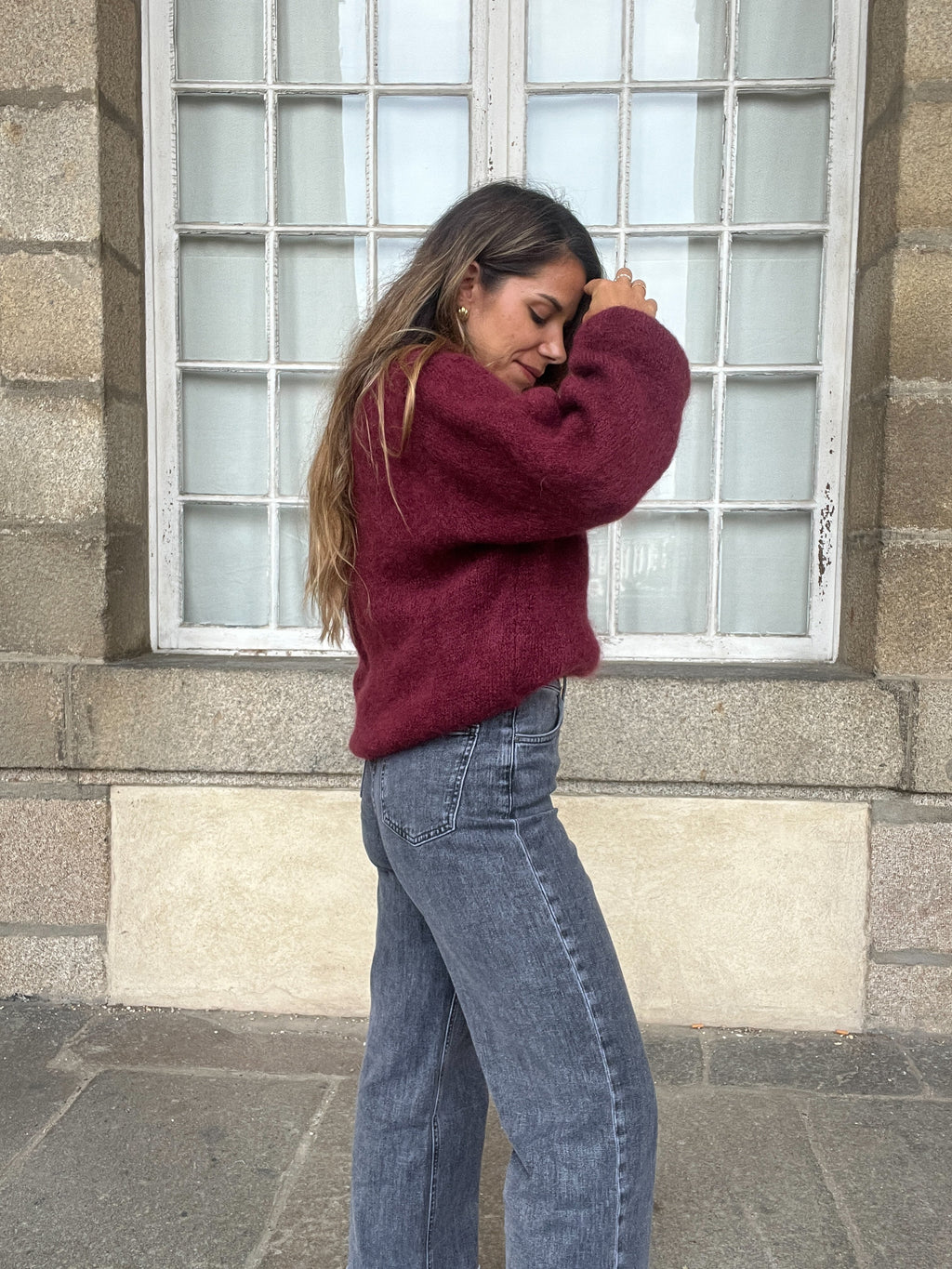 Prenda De Punto De Lana Bianca Burdeos